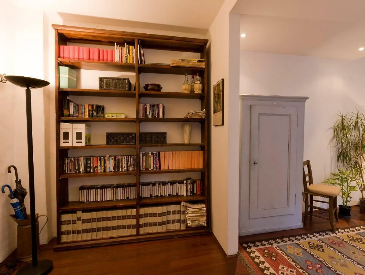 Grand Piano Apartment Florence 0*,